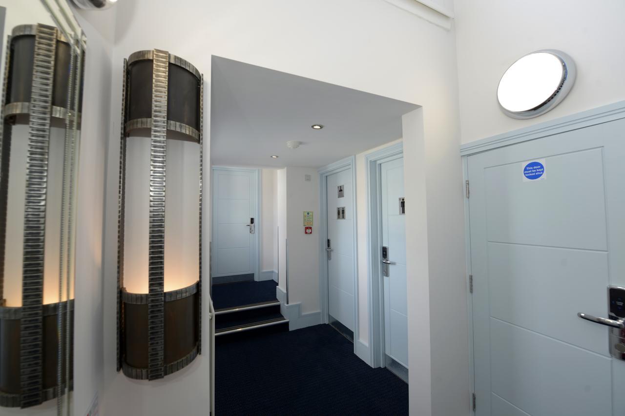 Southsea Rocks Hotel Portsmouth Bagian luar foto